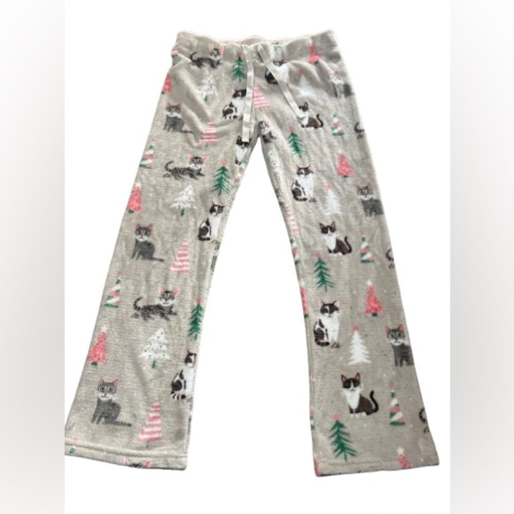 CAT CREATIONS BY LILI CHEN . pajamas women size M